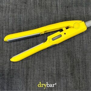 DRYBAR Tiny Tress Press Hair Detailing Straightener Mini Travel Flat Iron